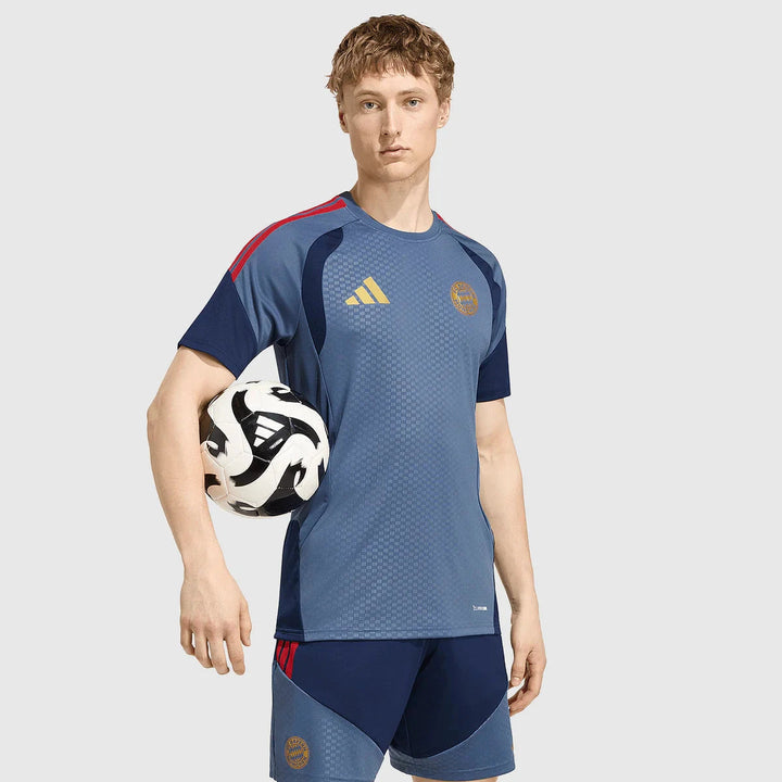 Bayern Training Top 26/27 — image 2