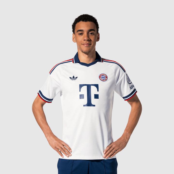 Bayern Away 26/27 image 3