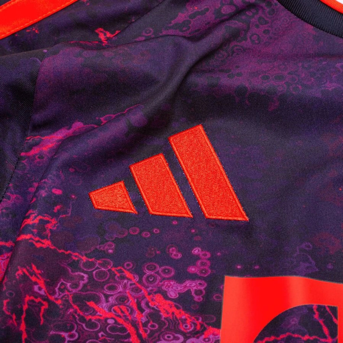 Bayern Munich Third 26/27 Detail 3