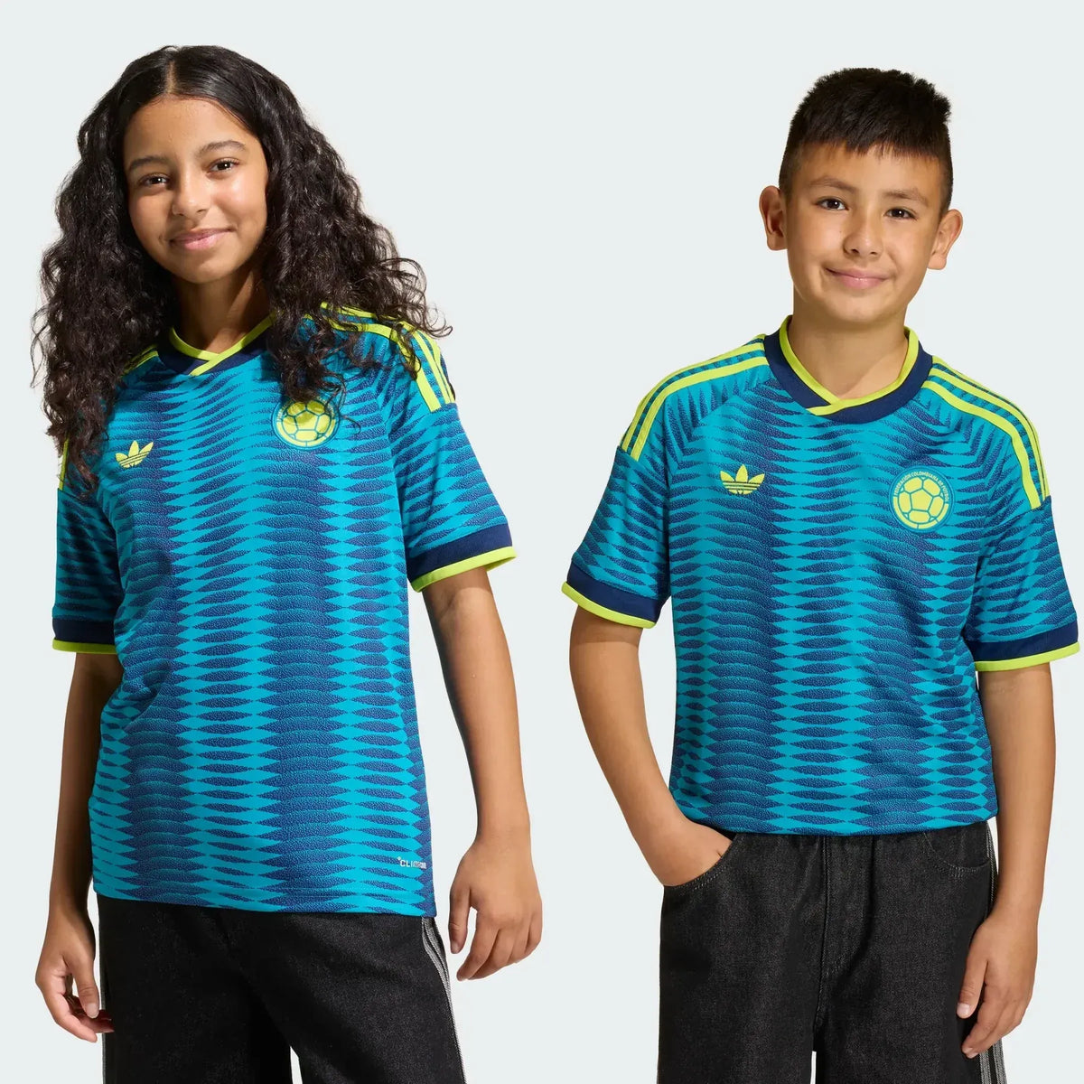 COL Kit Bambino Away 2026