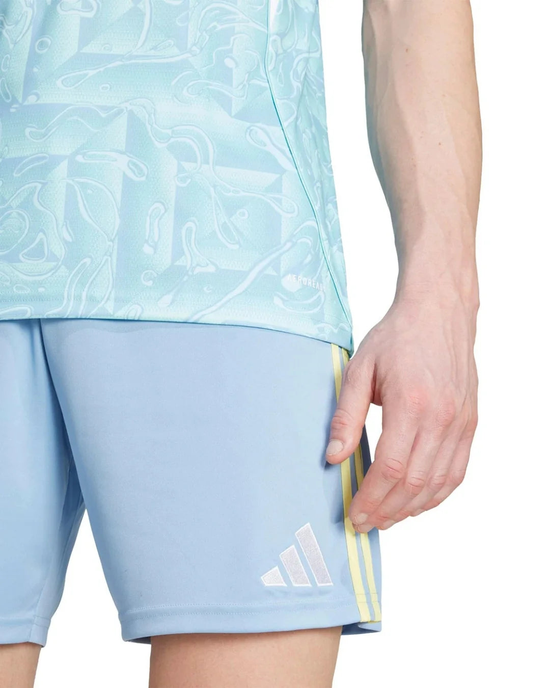 JUV Shorts Per Adulti Away 25/26