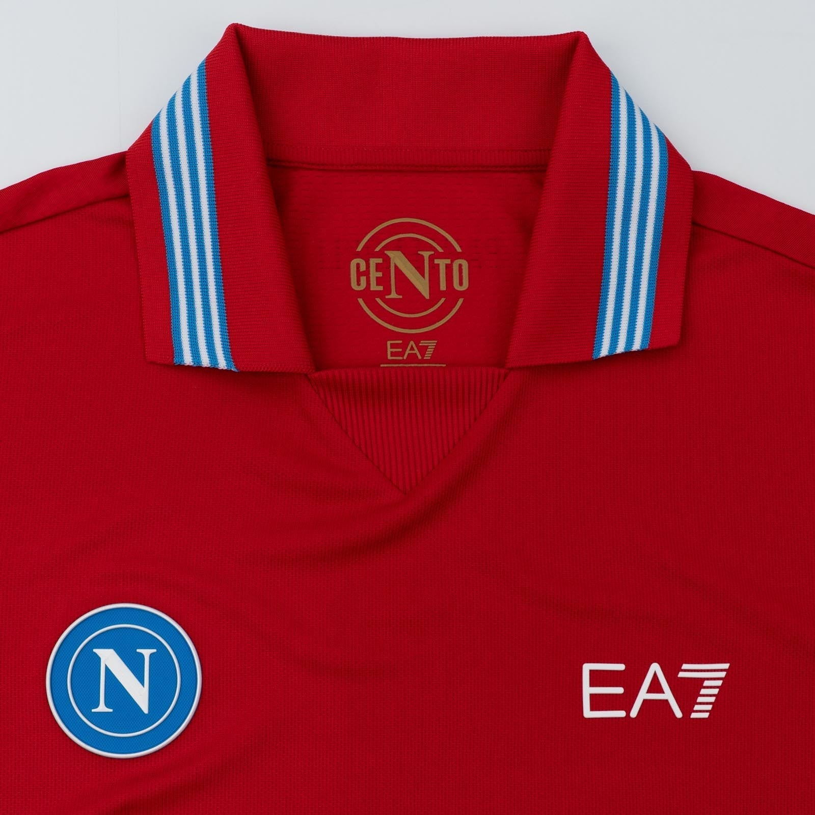 Napoli Third 26/27 collar detail